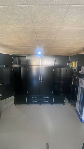 Closeth RAM 2 Metros con Maletero