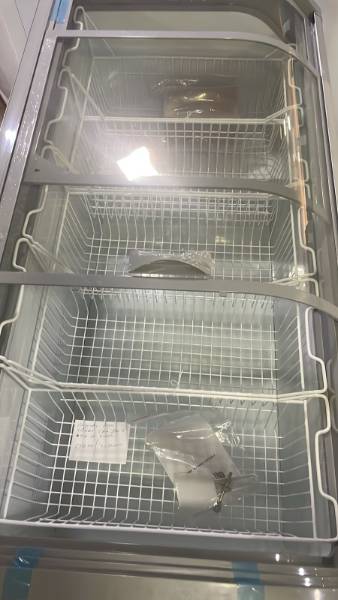 Congelador Exhibidor Inducol Tapa Vidrio — foto 2