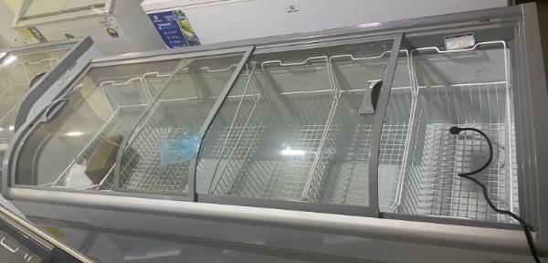 Congelador León Tapa de Vidrio 2