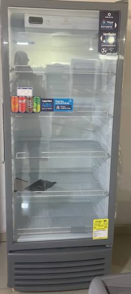 Vitrina Refrigeradora Indurama Vertical 440 Litros